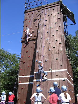 Climbing wall